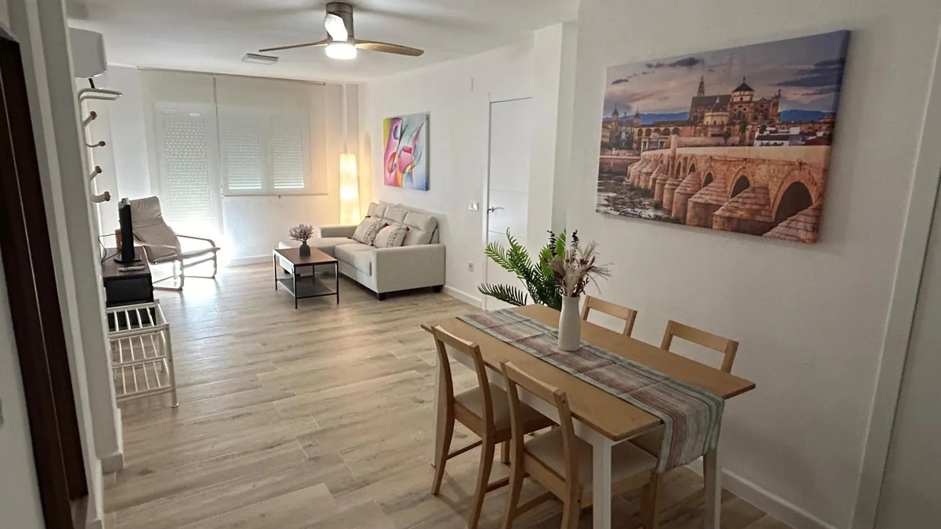 Modern And Bright Close To The Station Cordoba