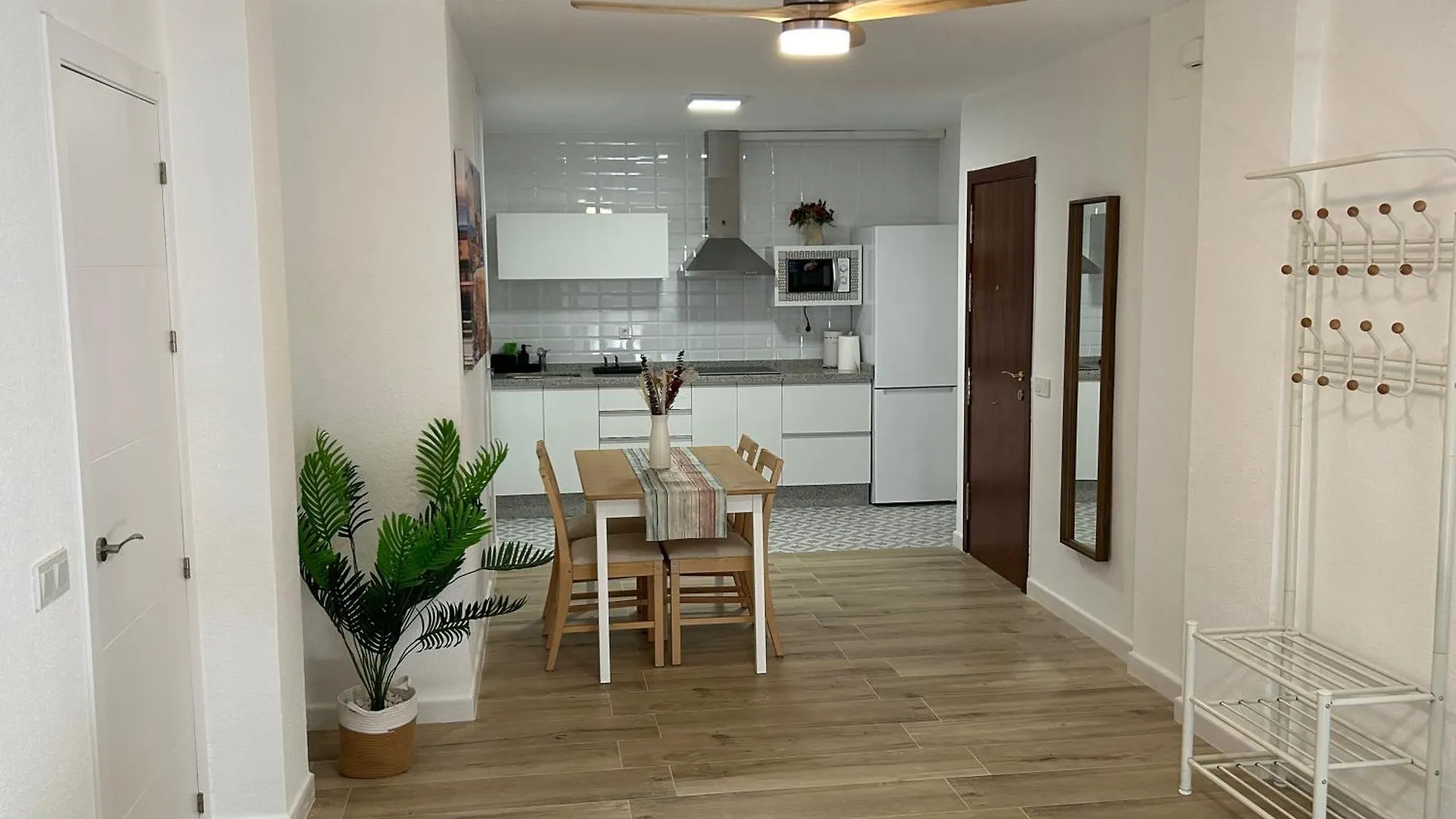 Apartment Modern And Bright Close To The Station Cordoba